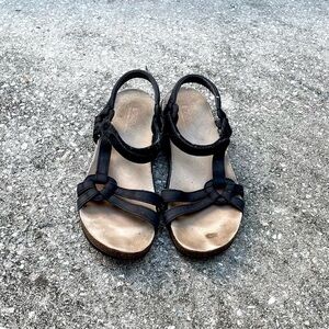 Teva Ventura Cork Sandals #6389 - Women’s 8.5 - Black - Leather Strappy Sport
